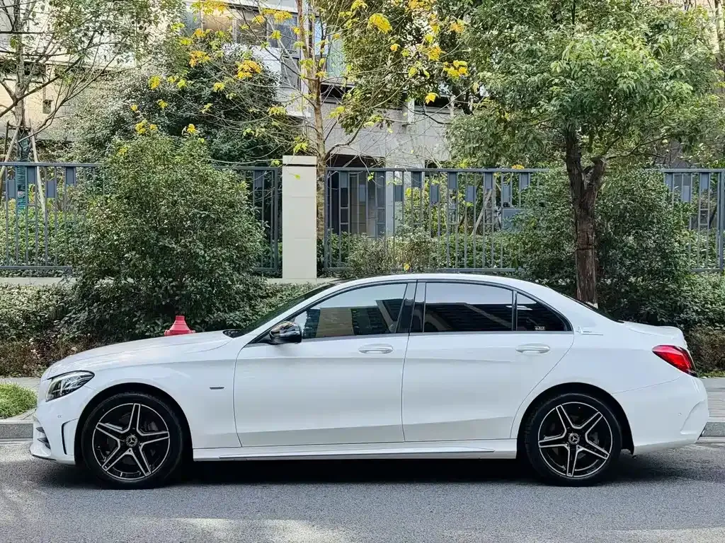 Mercedes-Benz C-Class — фото 9