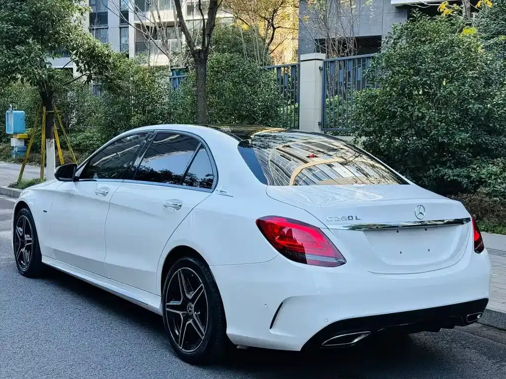Mercedes-Benz C-Class — фото 4