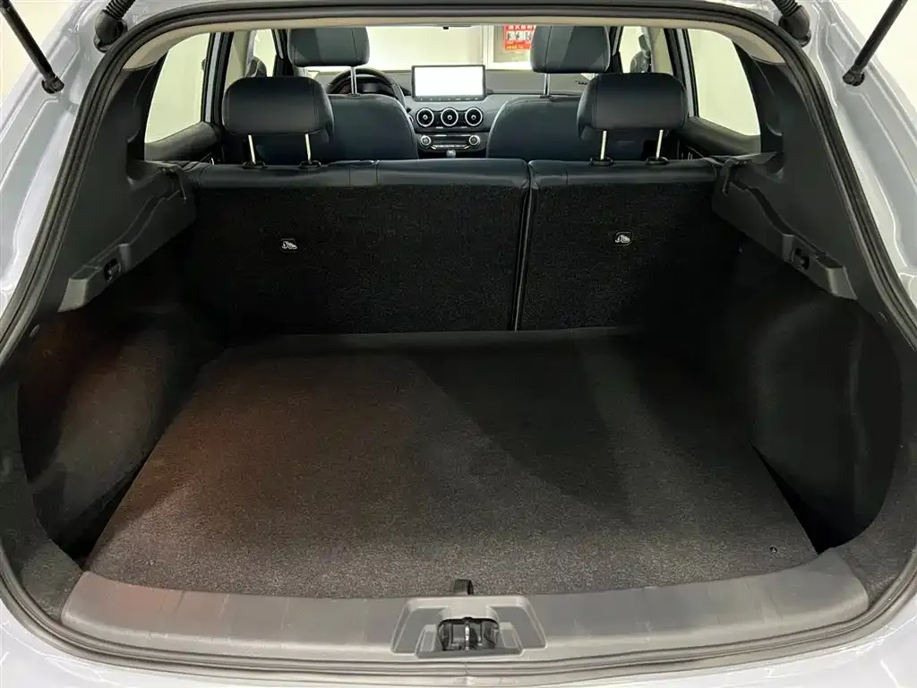 Nissan Qashqai — фото 10