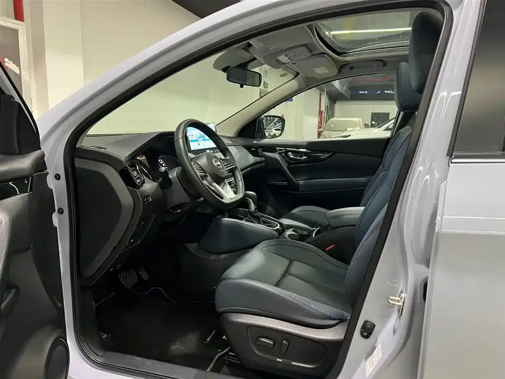 Nissan Qashqai — фото 9