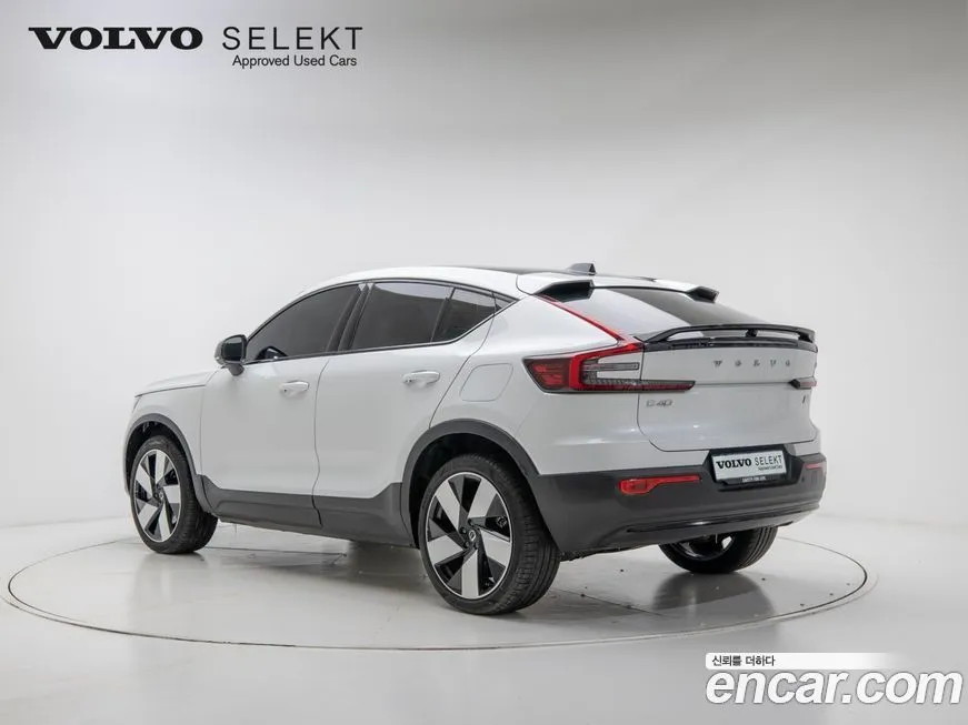 Volvo C40 — фото 5