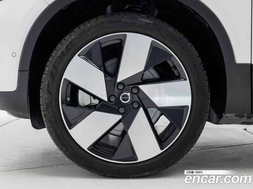 Volvo C40 — фото 2