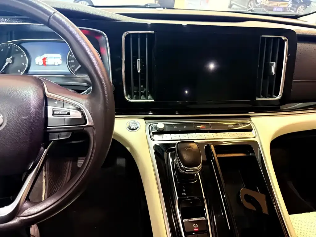 GAC Motor Trumpchi M8 — фото 2