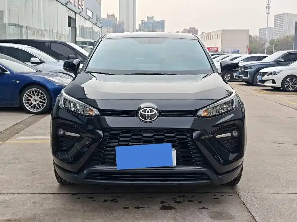 Toyota Wildlander — фото 9
