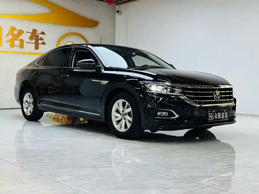 Volkswagen Passat — фото 4