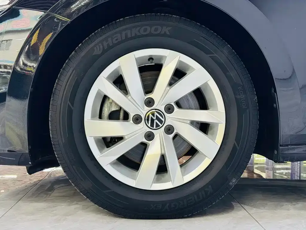 Volkswagen Passat — фото 2