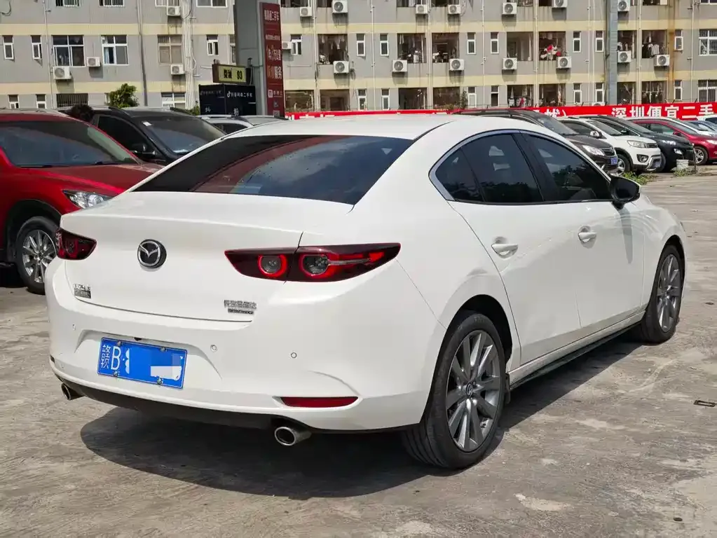 Mazda 3 Axela — фото 8