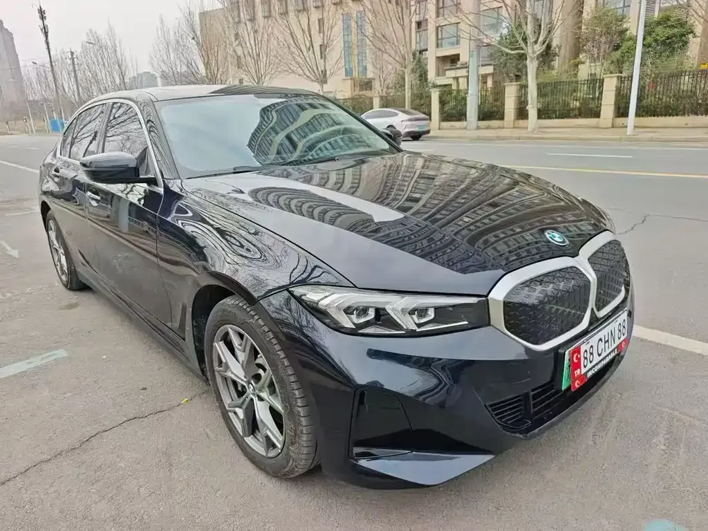 BMW i3 — фото 1
