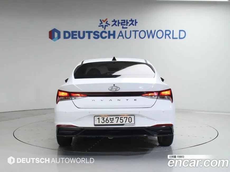 Hyundai AVANTE — фото 3