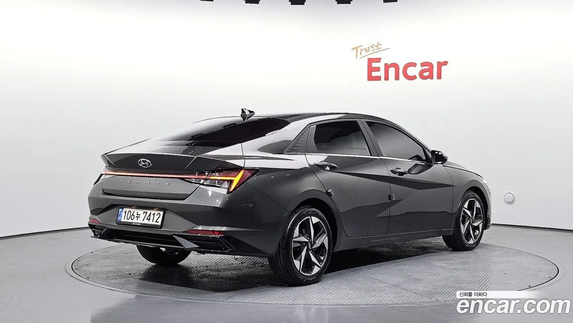 Hyundai AVANTE — фото 8