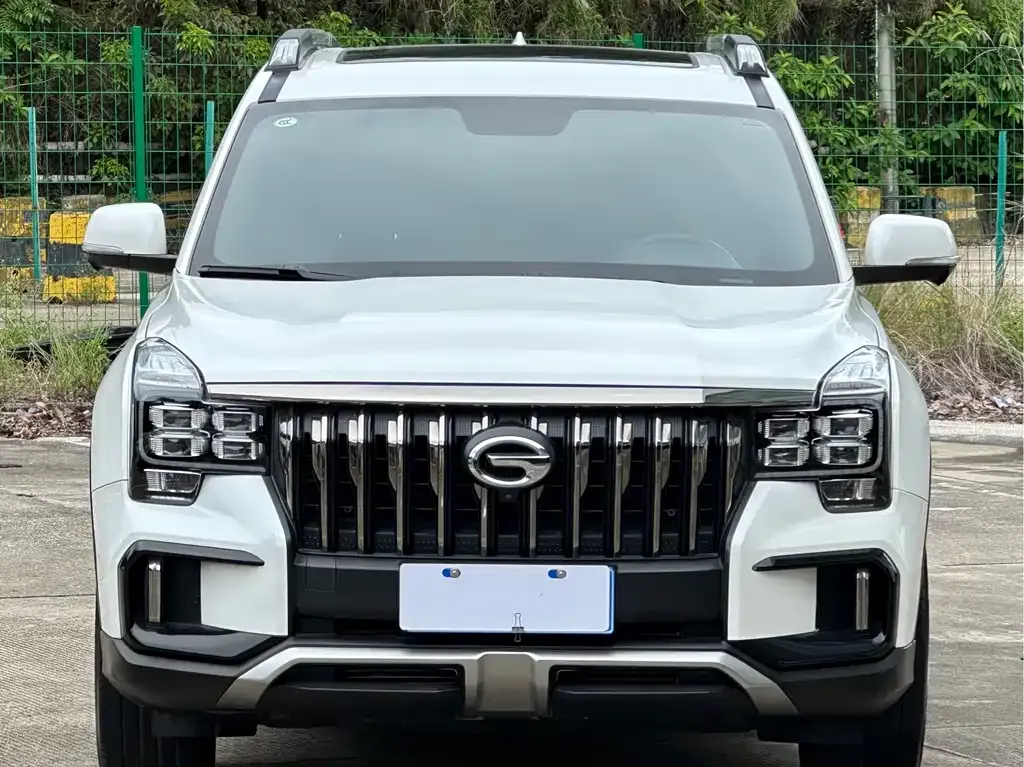GAC Motor Trumpchi GS8 — фото 2