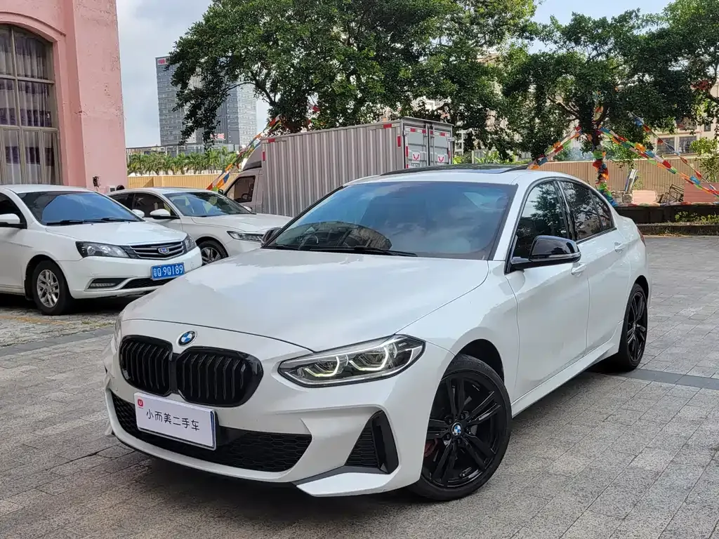 BMW 1 Series — фото 1