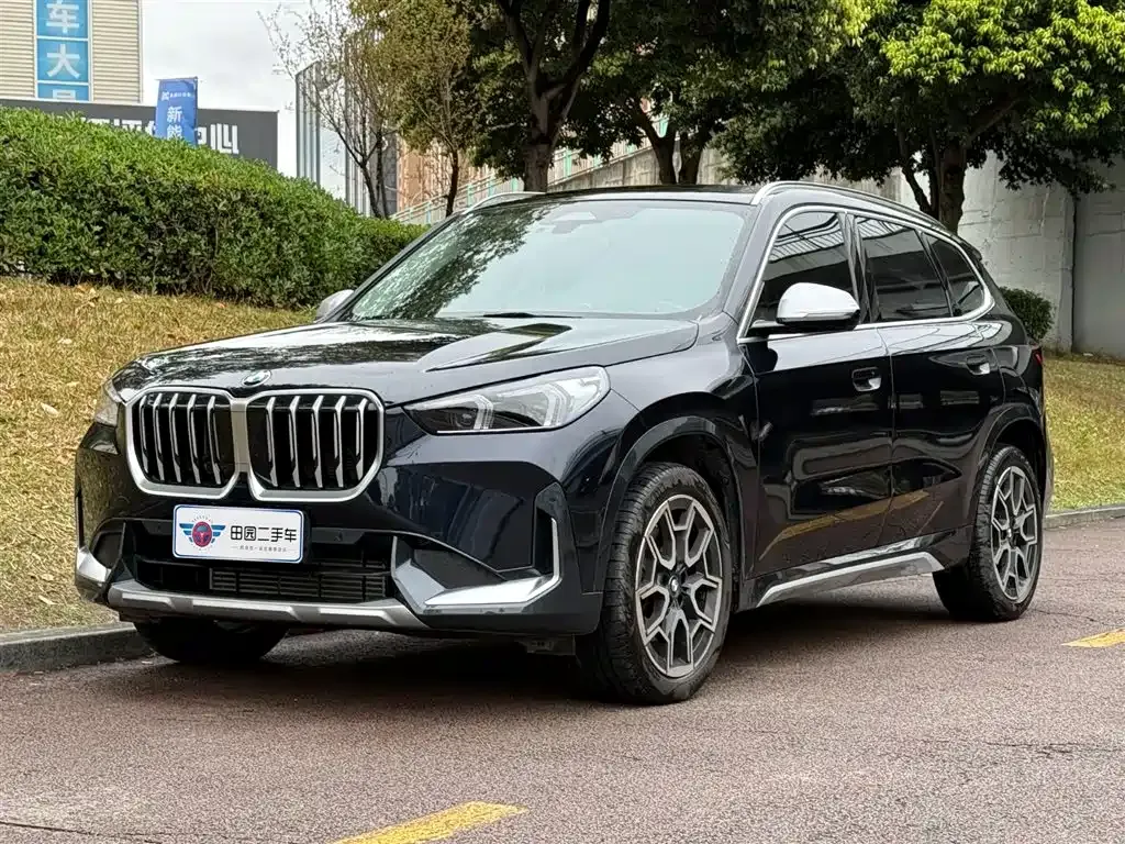 BMW X1 — фото 1