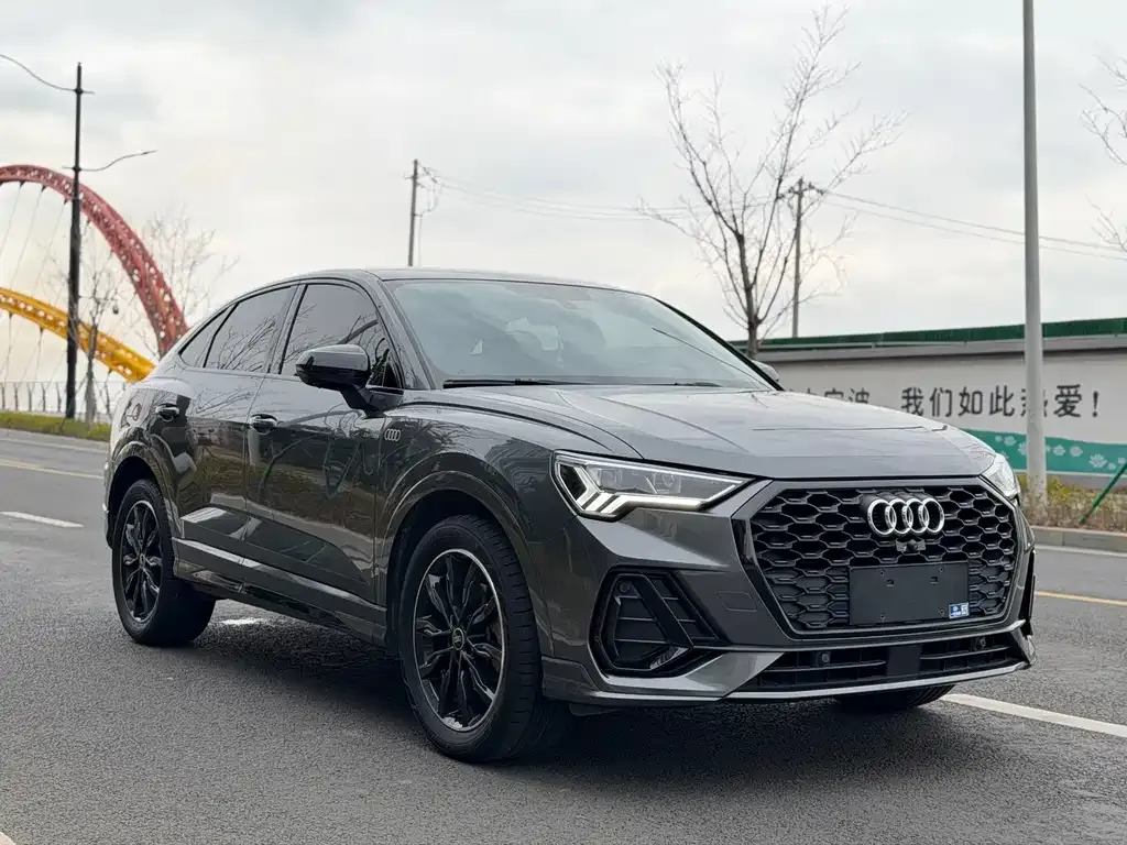 Audi Q3 Sportback — фото 7