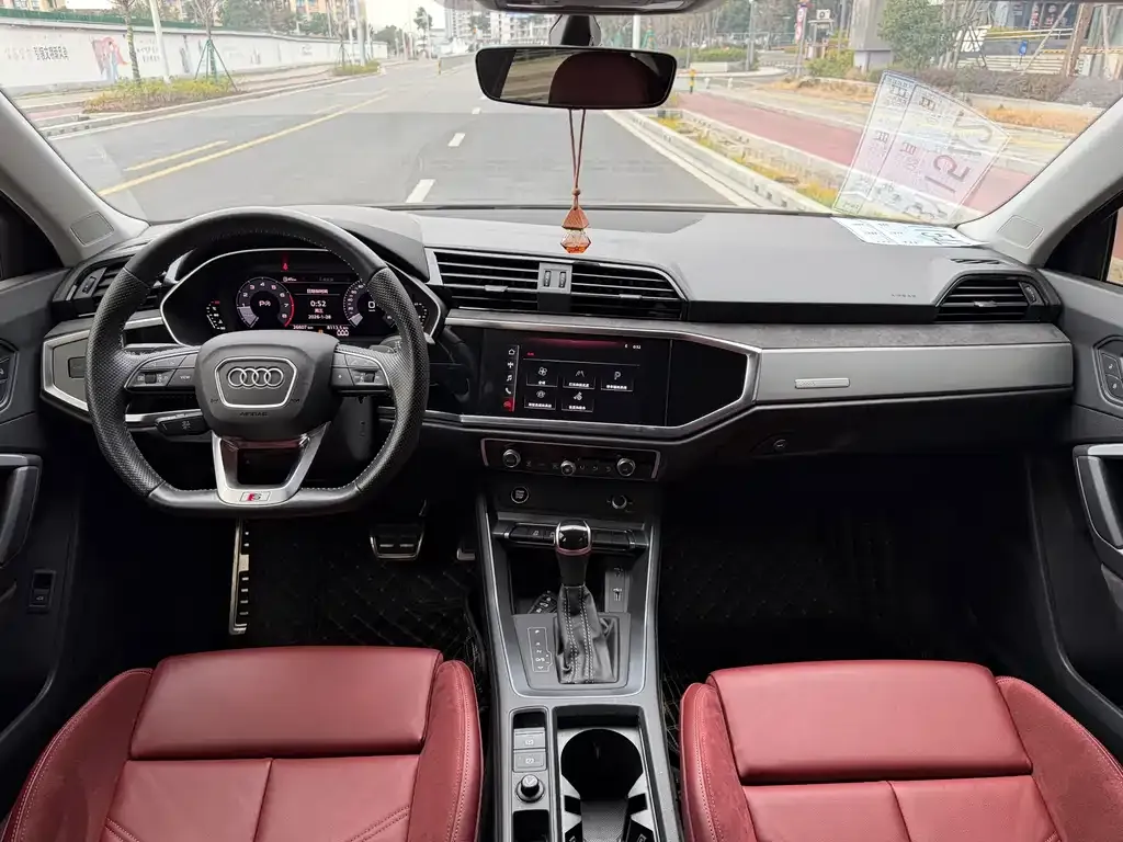 Audi Q3 Sportback — фото 6