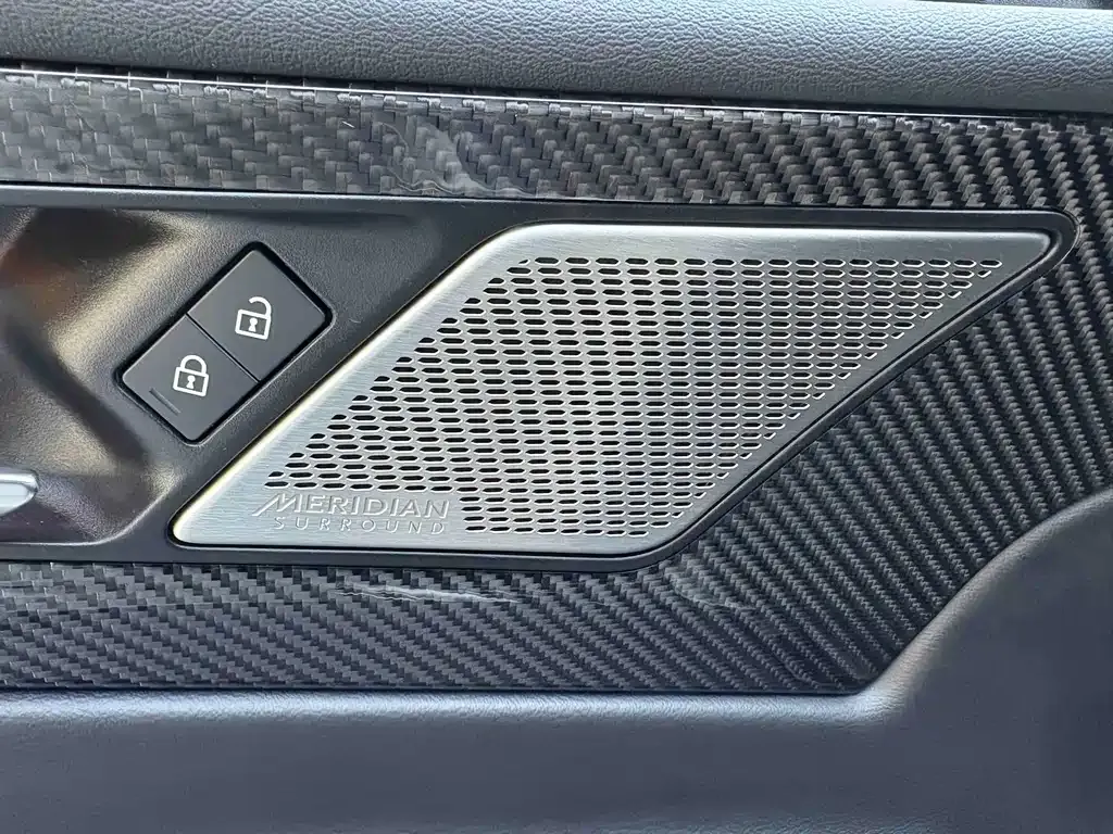 Jaguar XEL — фото 10