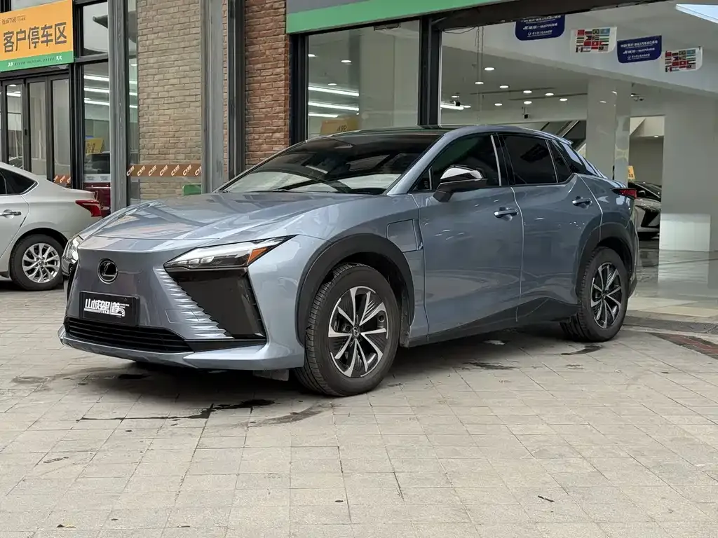 Lexus RZ — фото 8