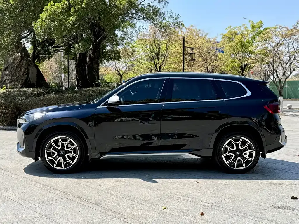 BMW X1 — фото 9