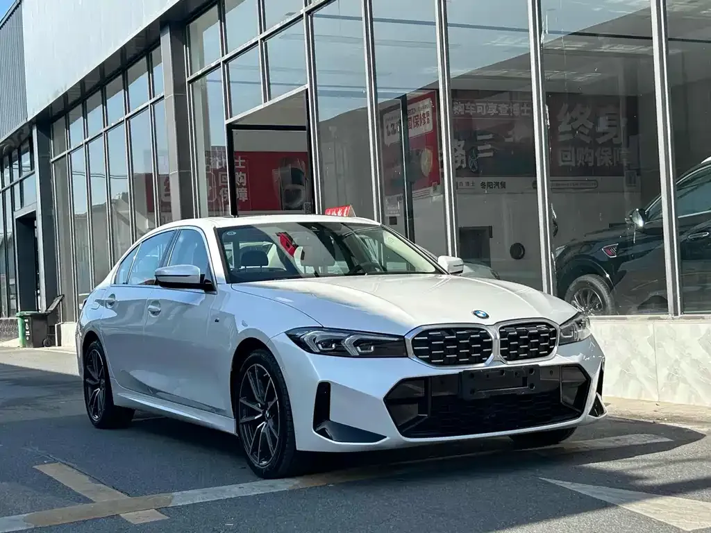 BMW 3 Series — фото 1