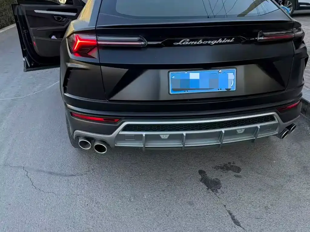 Lamborghini Urus — фото 6