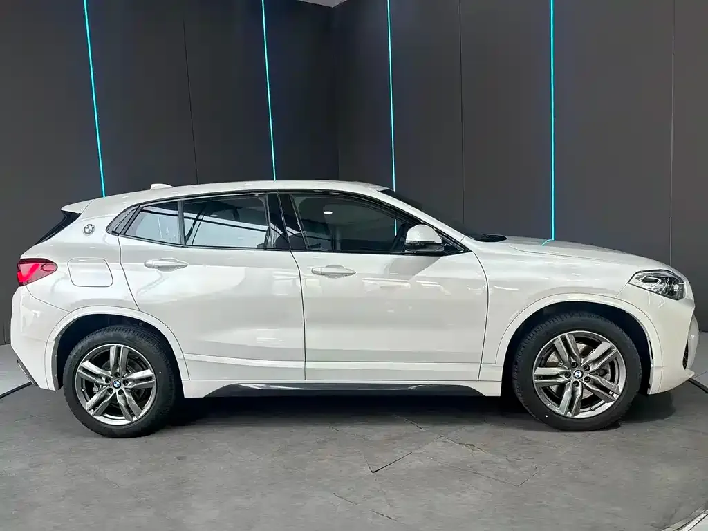 BMW X2 — фото 6