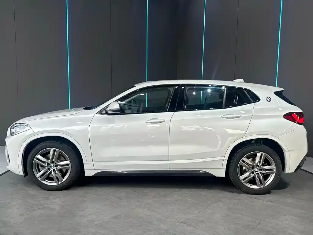 BMW X2 — фото 10