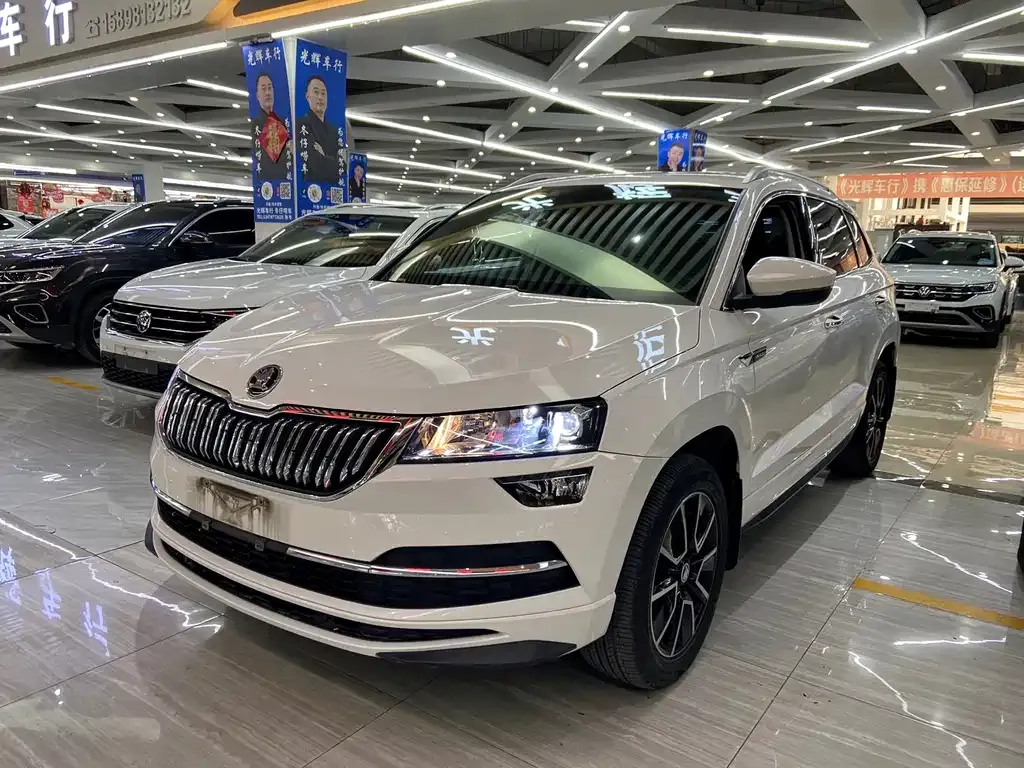 Skoda Karoq — фото 1