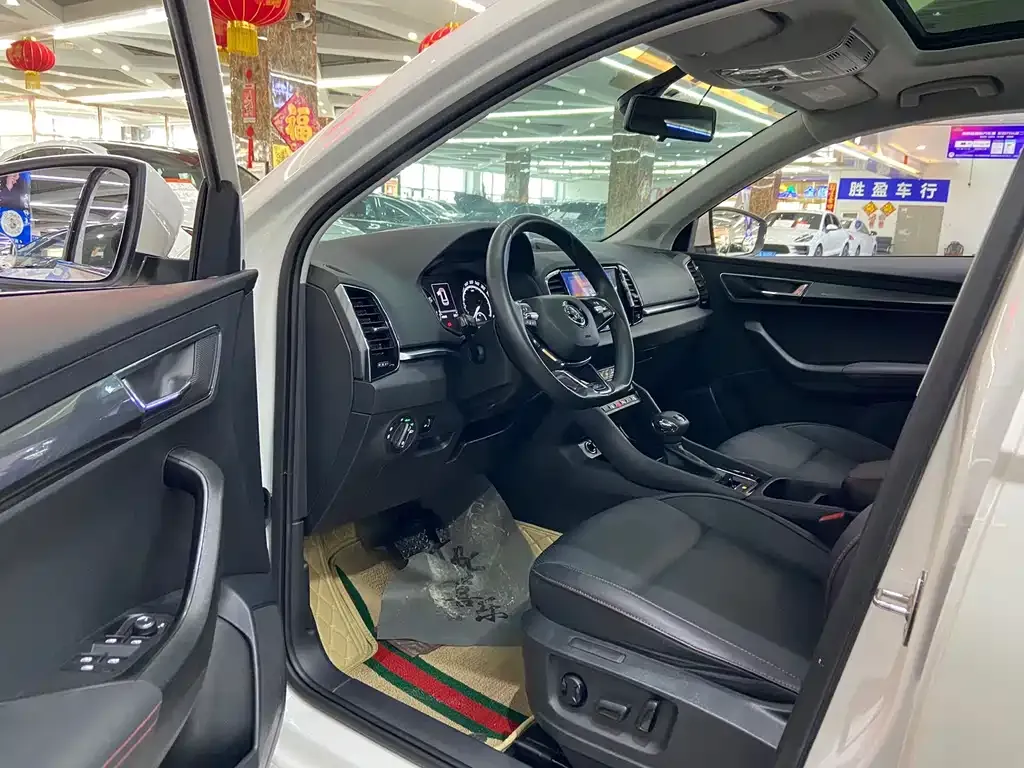 Skoda Karoq — фото 6