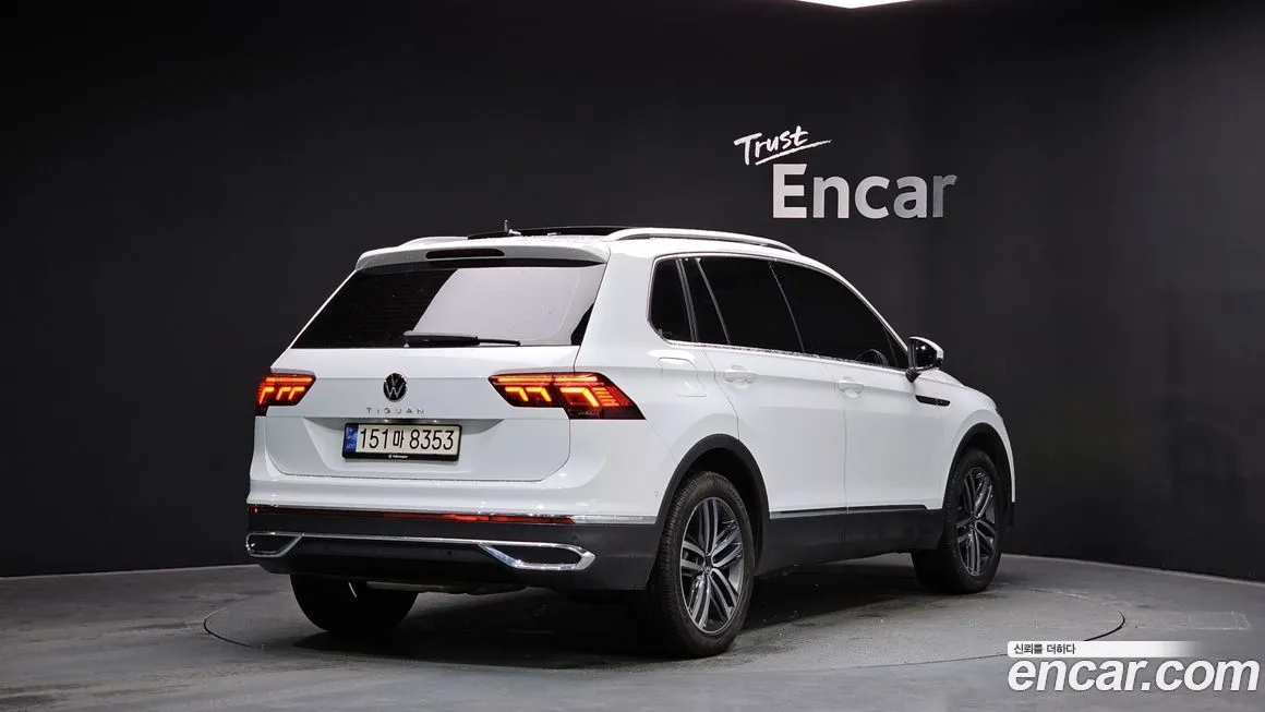 Volkswagen Tiguan — фото 3