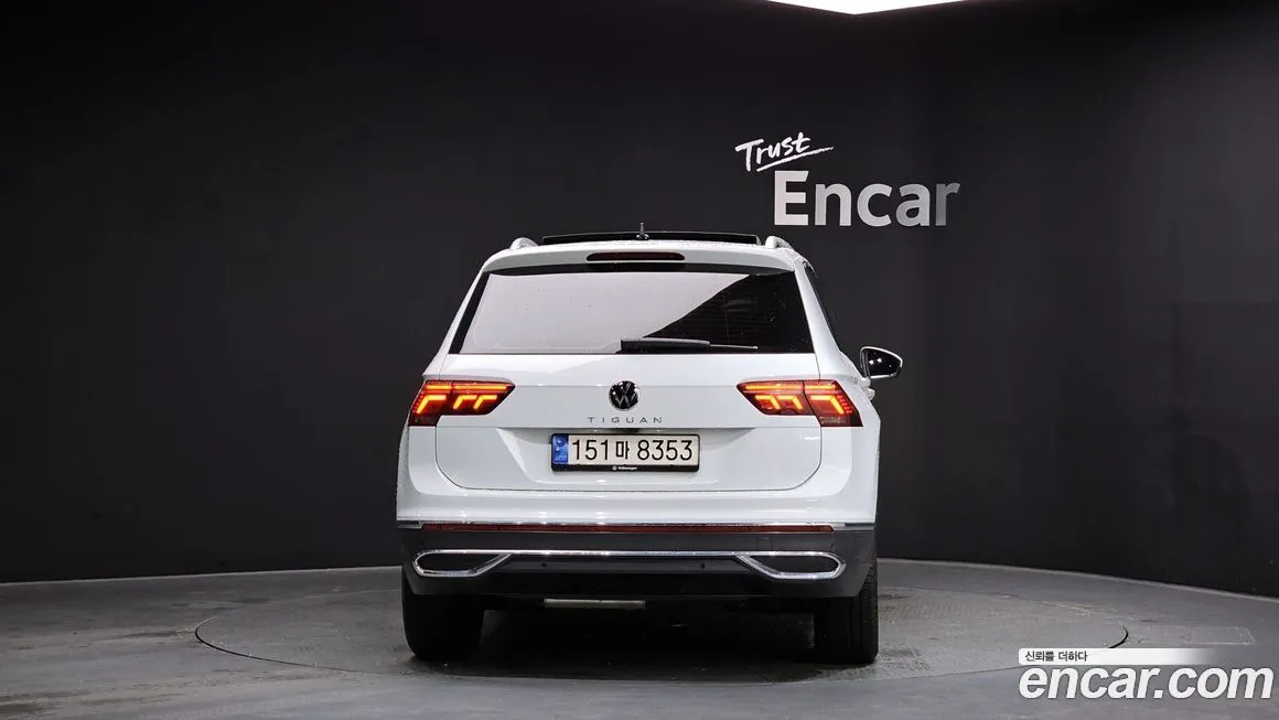 Volkswagen Tiguan — фото 2