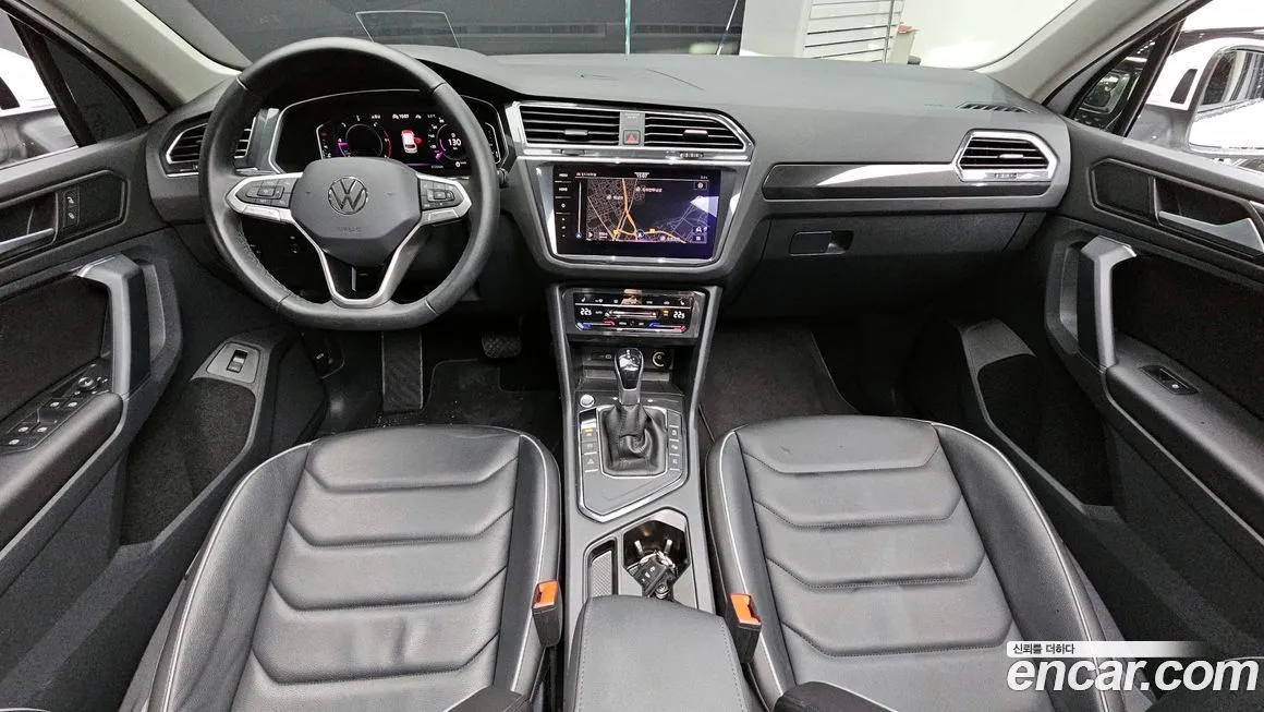 Volkswagen Tiguan — фото 7