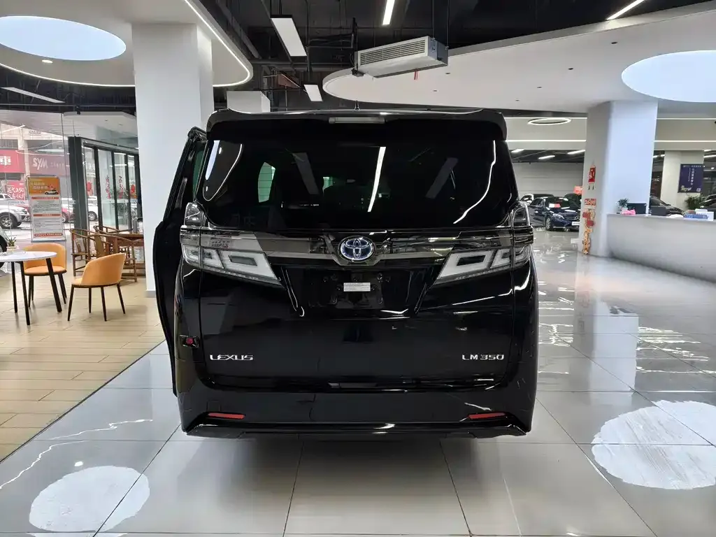 Toyota Vellfire — фото 5
