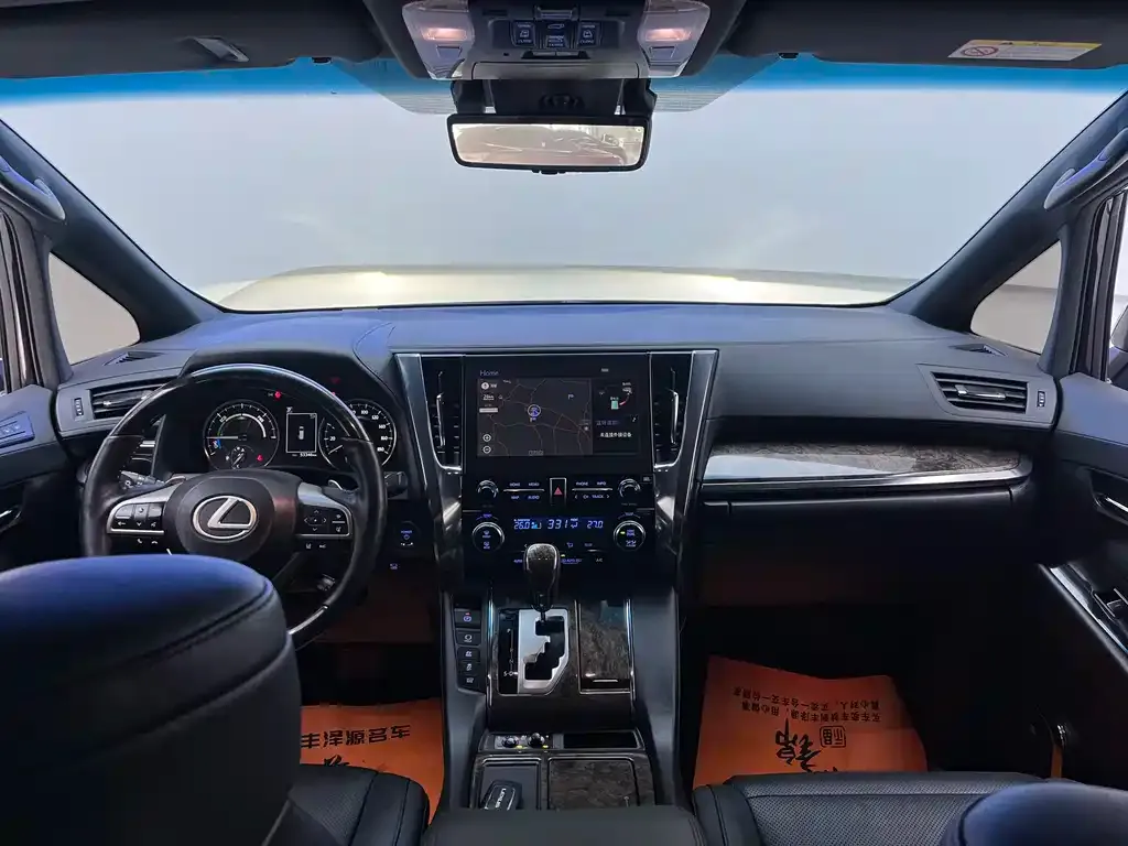 Toyota Vellfire — фото 2