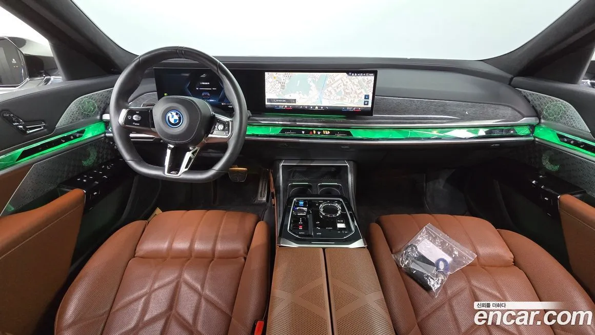 BMW i7 — фото 3