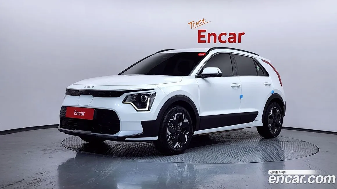 Kia Niro — фото 1