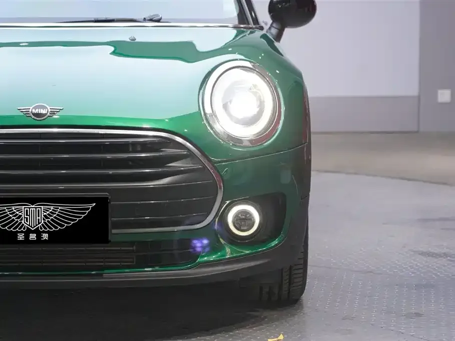 MINI Clubman — фото 4