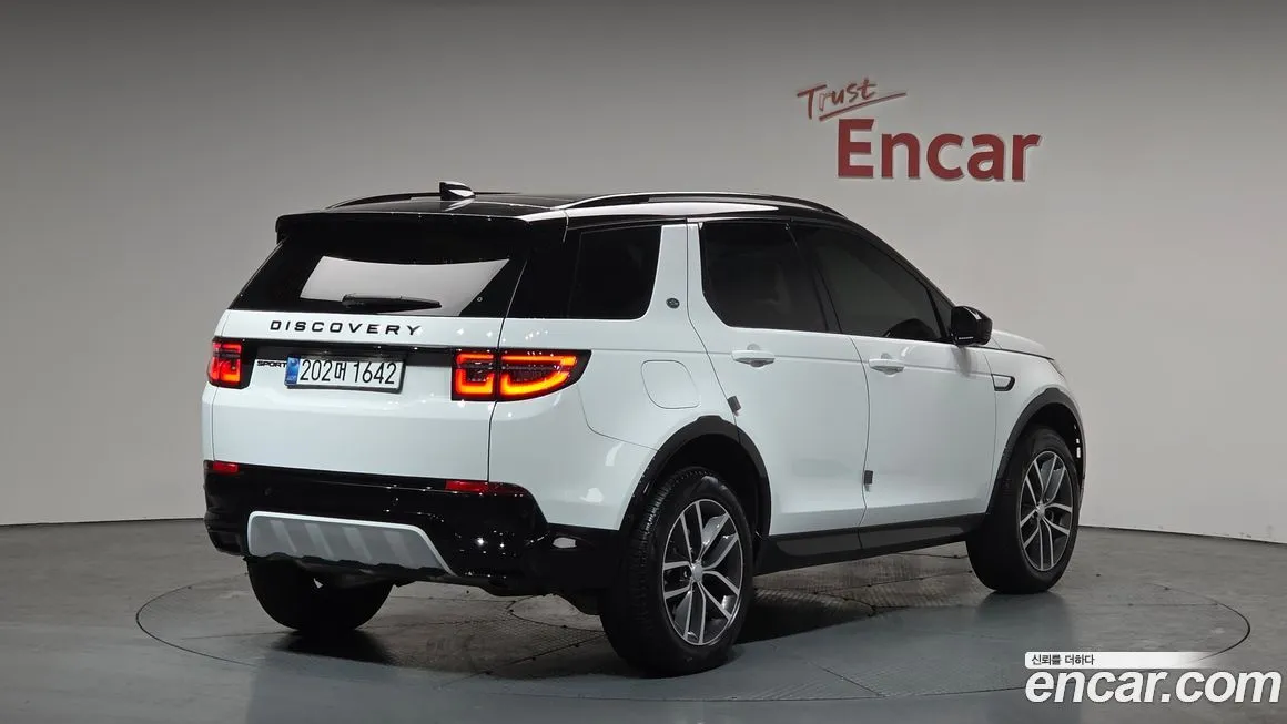 Land Rover Discovery Sport — фото 4