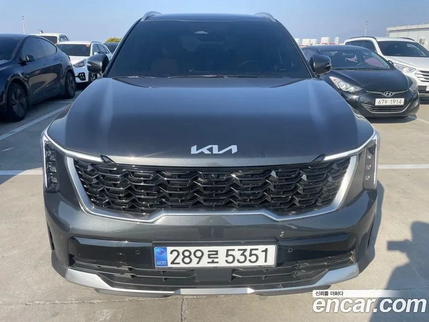 Kia Sorento — фото 1