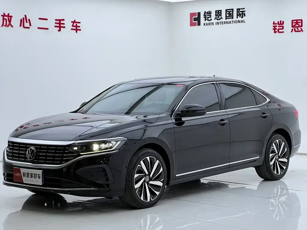 Volkswagen Passat — фото 1