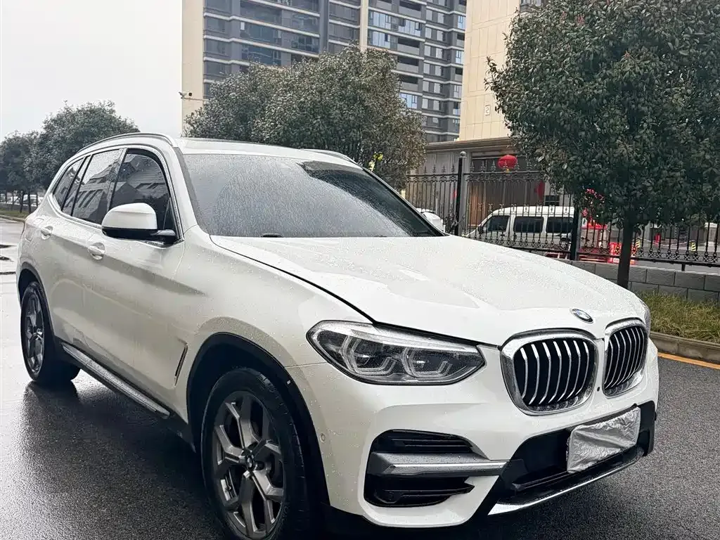 BMW X3 — фото 8