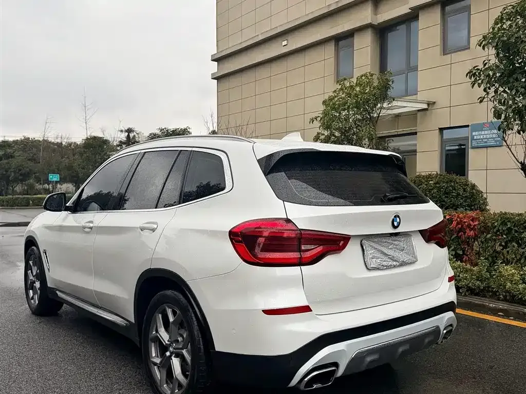BMW X3 — фото 3