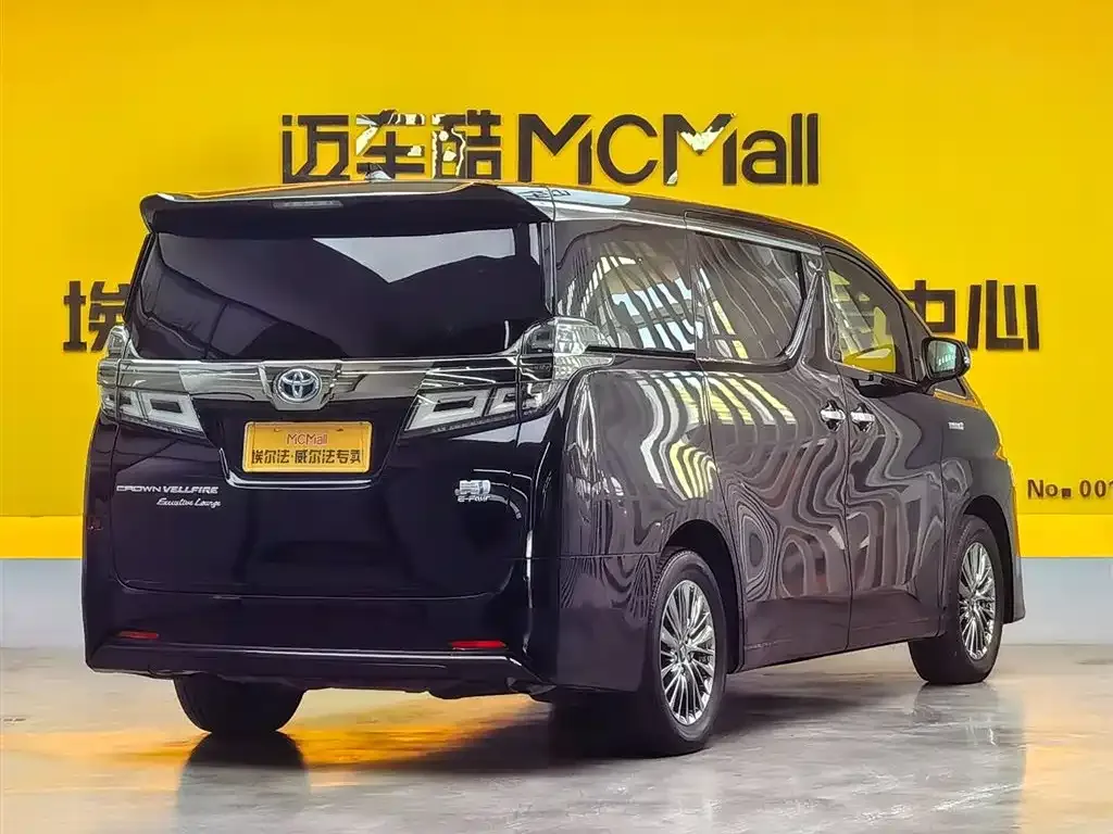 Toyota Vellfire — фото 4