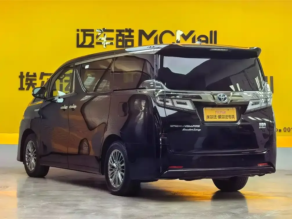 Toyota Vellfire — фото 5