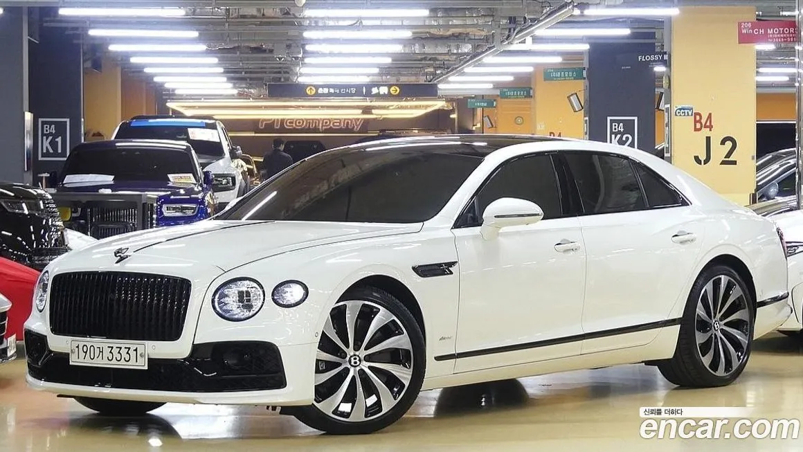 Bentley Flying Spur — фото 3