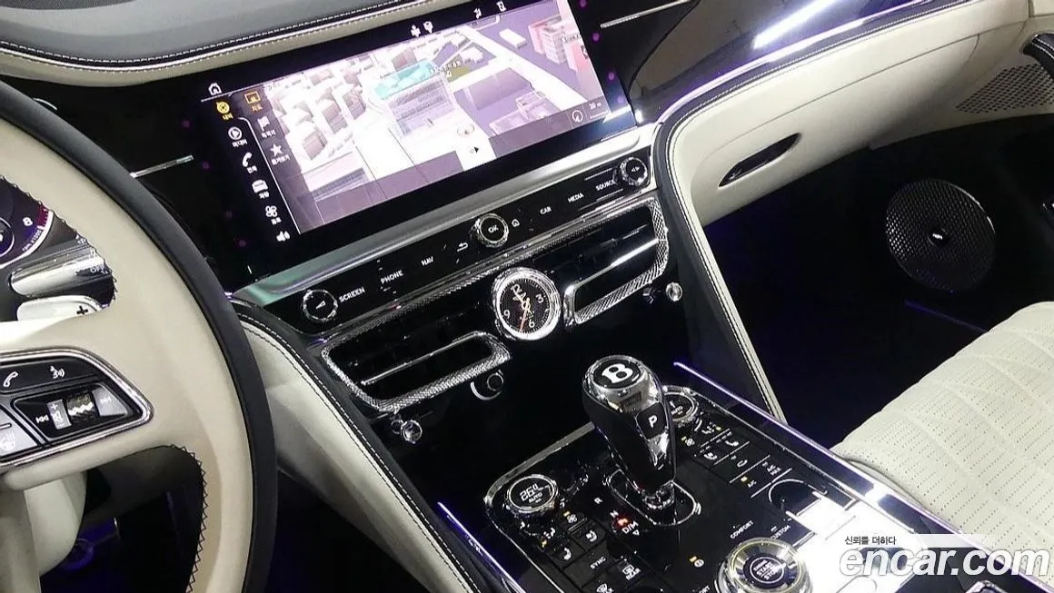 Bentley Flying Spur — фото 9