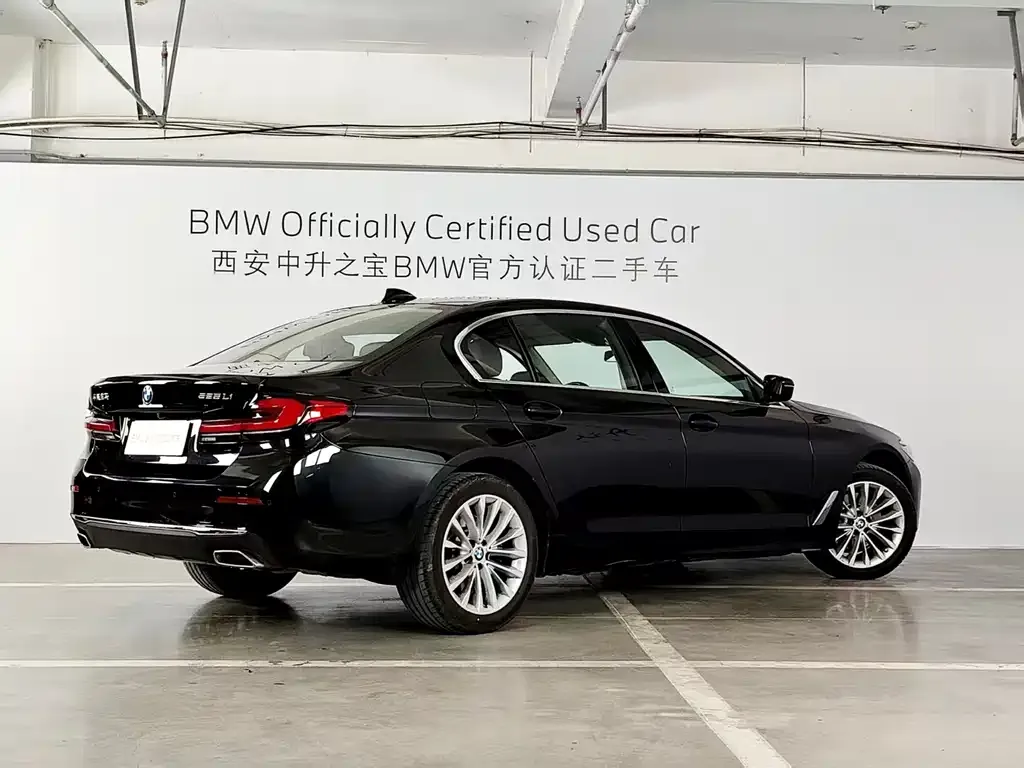 BMW 5 Series — фото 2