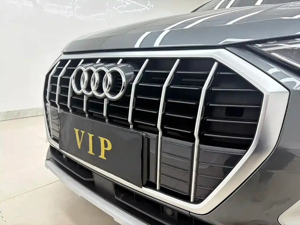 Audi Q3 — фото 10