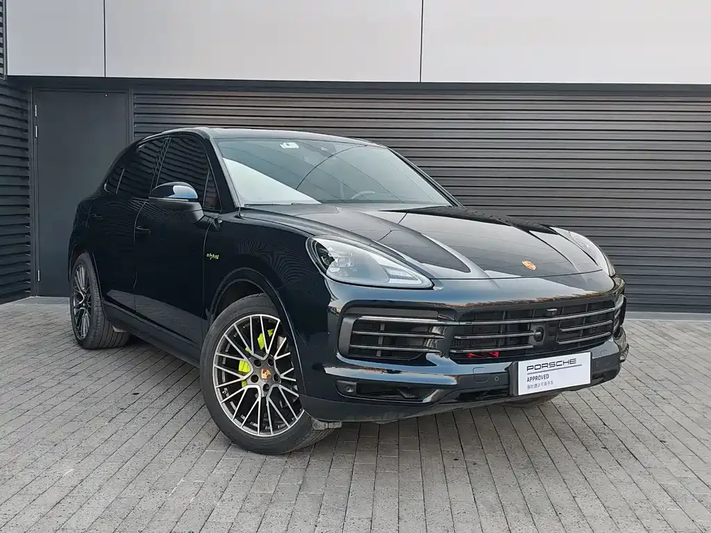 Porsche Cayenne Hybrid — фото 1