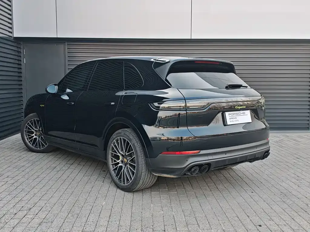 Porsche Cayenne Hybrid — фото 8