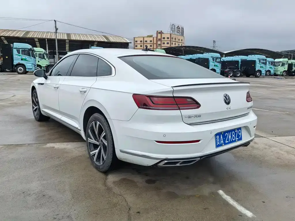 Volkswagen CC — фото 9